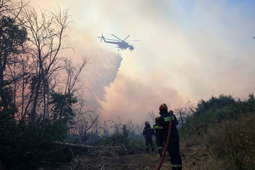 Apokaliptični požari haraju Evropom, hiljade ljudi bježi