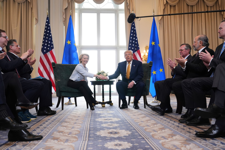 САД и ЕУ постигле споразум о царинским тарифама и трговини