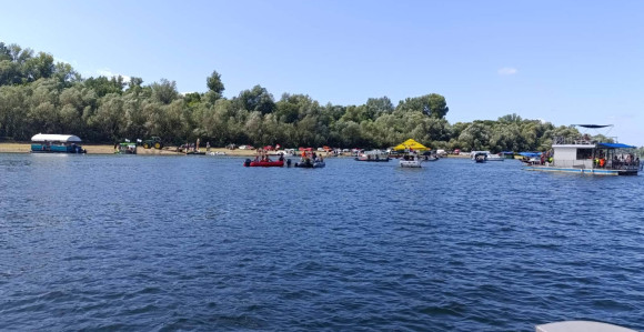 Savska regata duga 25 km zaplovila u Donjem Crnjelovu
