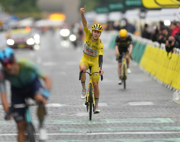 Словенац Тадеј Погачар четврти пут освојио Тур д`франс