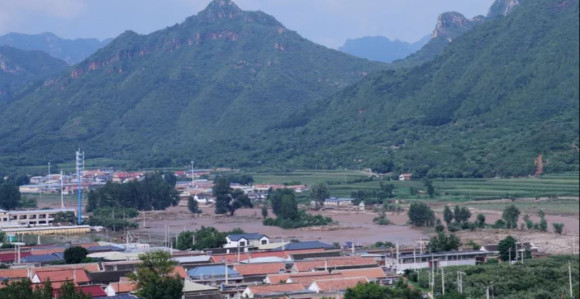 Nevrijeme zahvatilo Peking, stradalo najmanje 30 ljudi