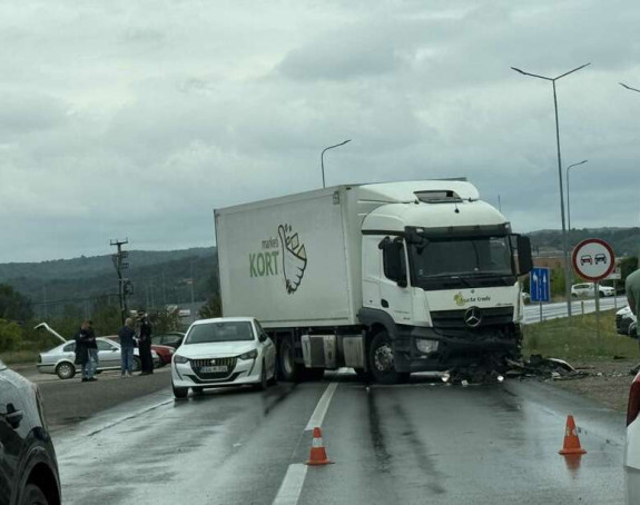 Teška nesreća kod Modriče: Poginuo vozač PU Bijeljina
