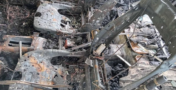 Još se čeka odgovor ko pali automobile poslanicima?