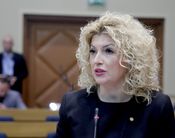 Loše poslovanje "Elektroprivrede" plaćaju građani!