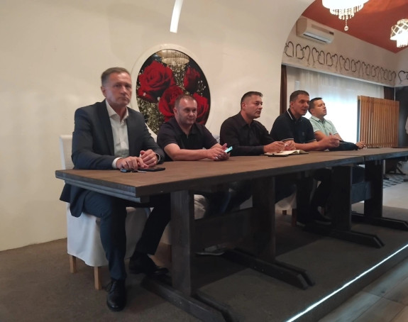 70-ak članova paljanskog Demosa se "utopilo" u SNSD