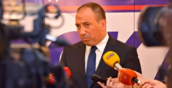 PDP da poništi odluku o bojkotu prijevremenih izbora