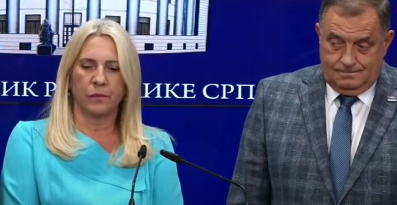 Zašto Cvijanovićeva šalje poruke SNSD-u putem medija?!