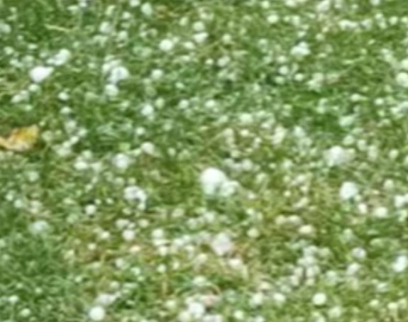 Led u Kotor Varošu: Nevrijeme trajalo 10 minuta (video)