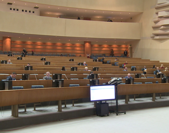 Политичари се у својим ресторанима хране по смијешним цијенама