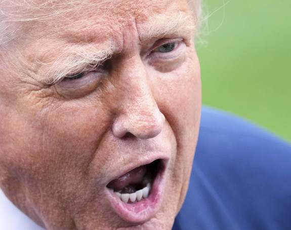 Берзе у црвеном након Трампове објаве о царинама