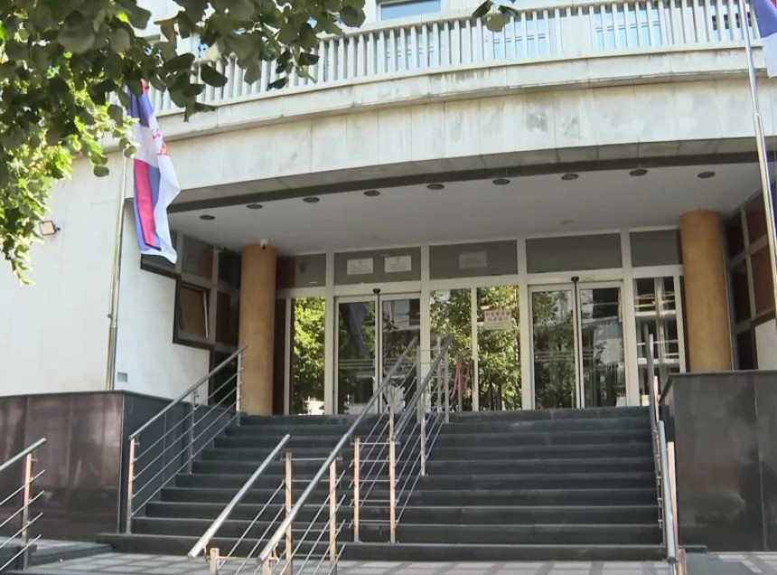 Притовор Момировићу, Весићу и за још 11 осумњичених