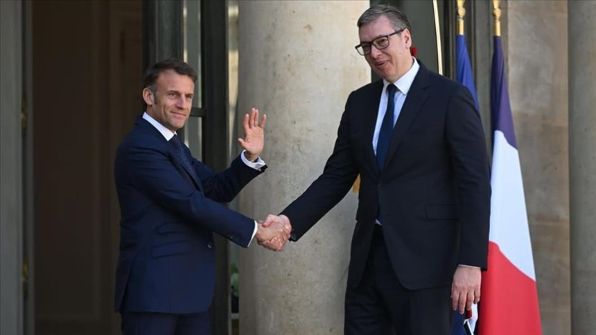 Вучић са Макроном и о актуелним дешавањима у БиХ