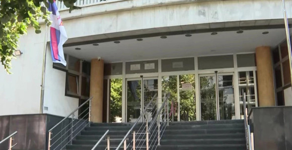 Pritovor Momiroviću, Vesiću i za još 11 osumnjičenih