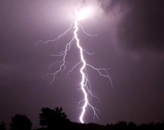 Od udara groma na utakmici jedan igrač na aparatima