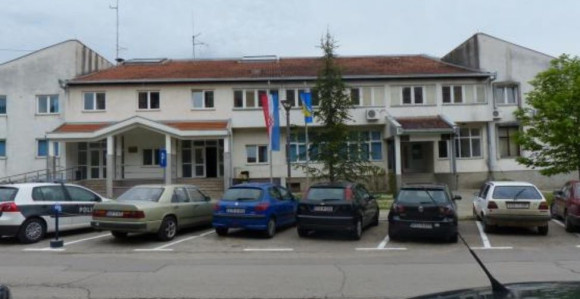 Užas u Ljubuškom: Dječak iz puške ranio sestru