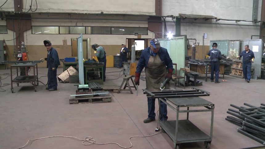 Dok Slovenci uvode radnu reformu, RS je daleko od toga