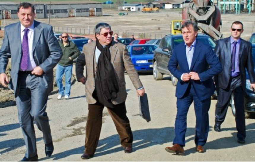 U Republici Srpskoj traje velika pljačka srpskog naroda