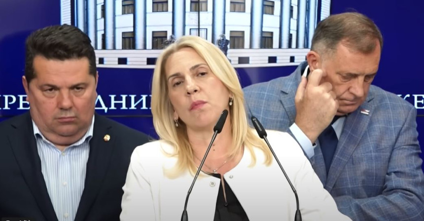 Кад је тешко СНСД зове опозицију и позива на јединство