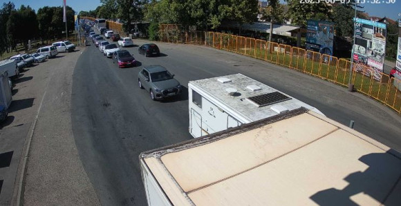 Vozači oprezno: Gužve na većini graničnih prelaza