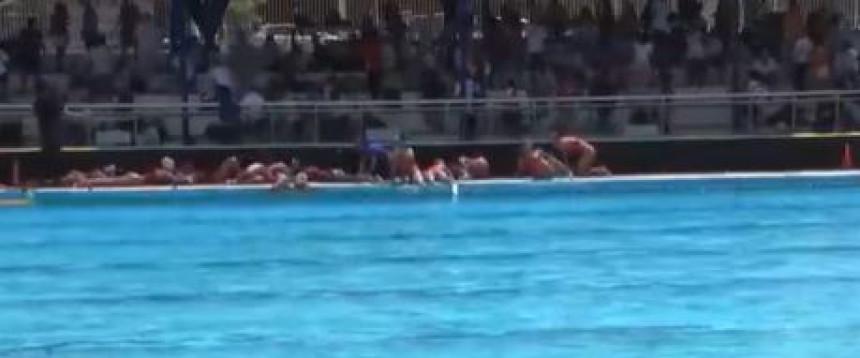 Велики скандал на ватерполу, пуцњава прекинула меч