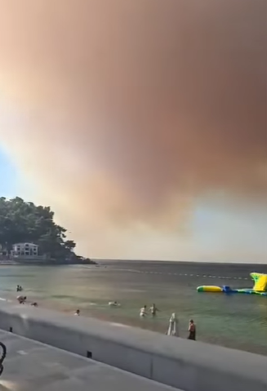 Шокантни призори са популарне плаже у Црној Гори