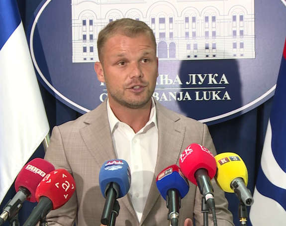 Boli lešinarenje nad izgradnjom Centr. spomen - obilježja