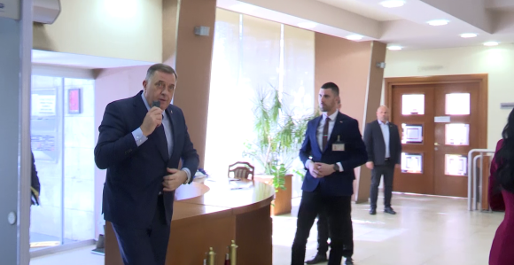 Pismo Dodikovih ambasadora – diplomatski autogol