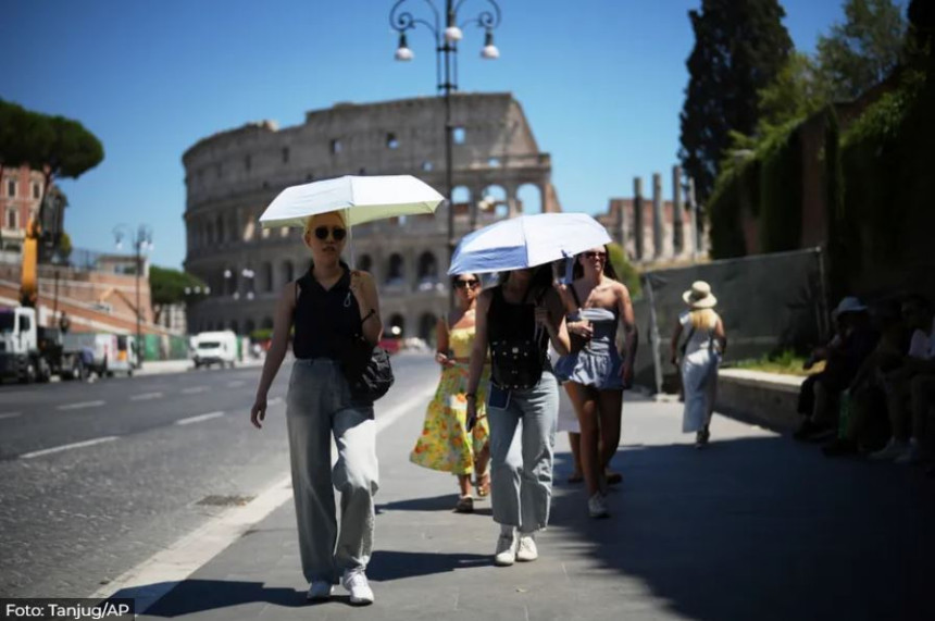 Ko u penziju odlazi sa 43,8 godina staža, a ko najduže radi?