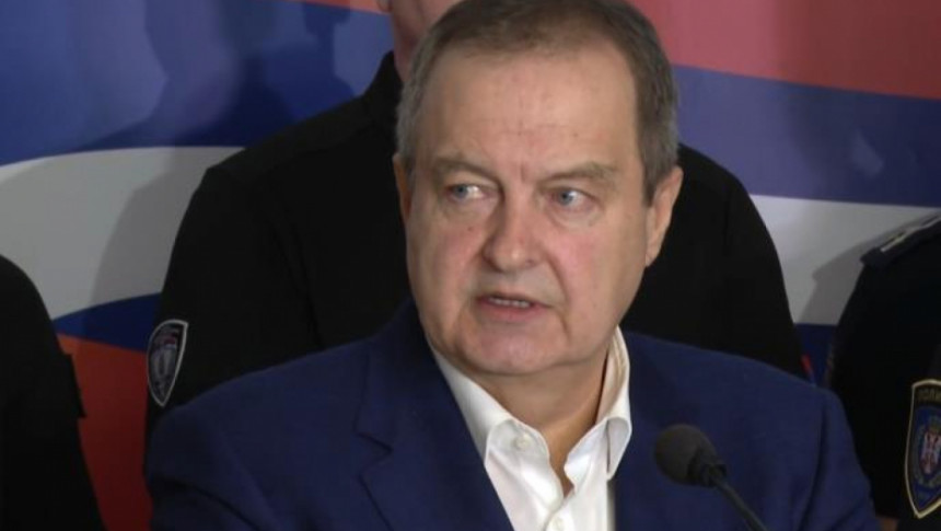 Dačić: Nakon sinoćnih protesta privedeno 114 lica