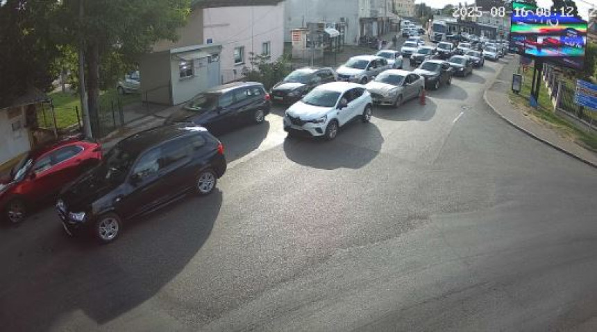 Vozači oprezno: Gužve na većini graničnih prelaza
