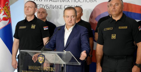 Dačić: Povrijeđeno šest policajaca, 38 lica uhapšeno