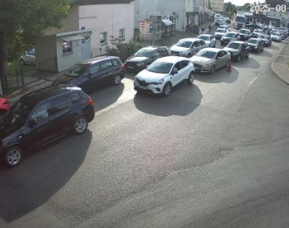 Vozači oprezno: Gužve na većini graničnih prelaza