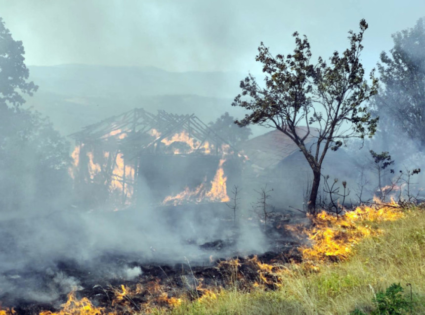 Kritična situacija u Piperima u blizini Podgorice