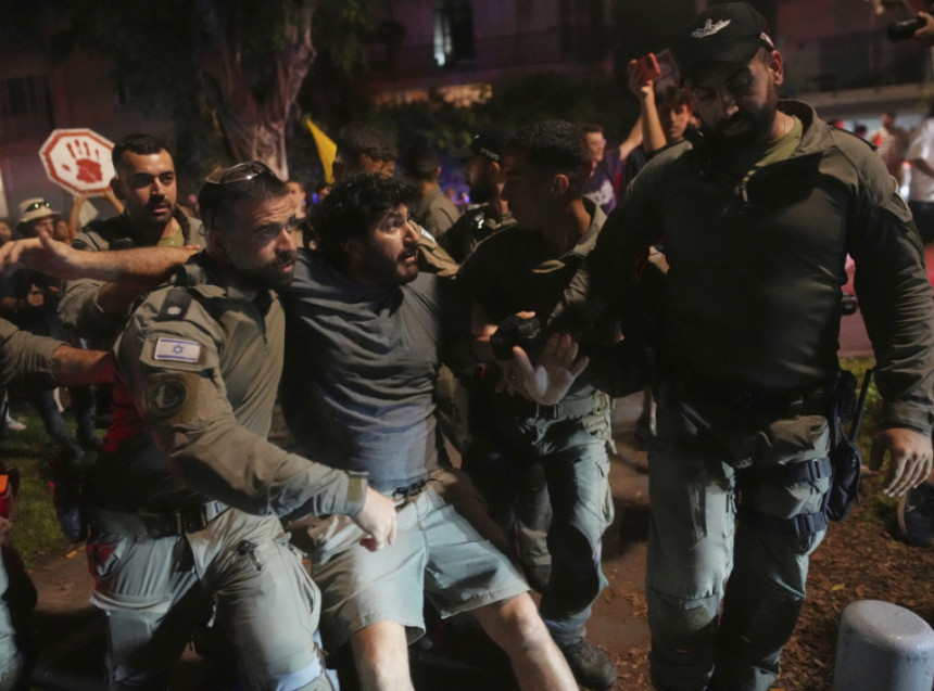 Sukob policija i demonstranata u Tal Avivu