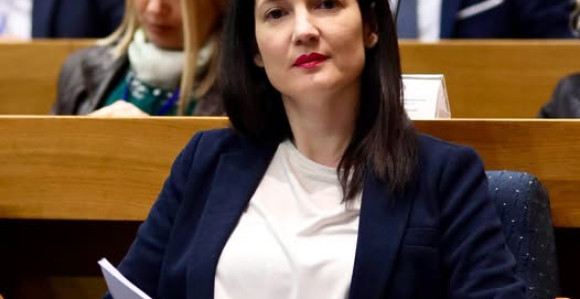 Politička karijera Milorada Dodika je neprincipijelna