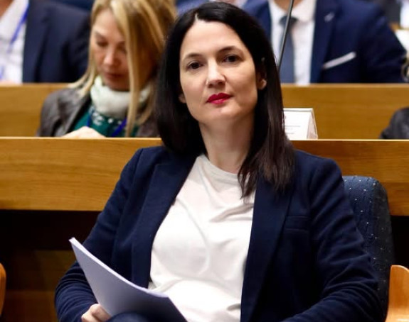 Политичка каријера Милорада Додика је непринципијелна