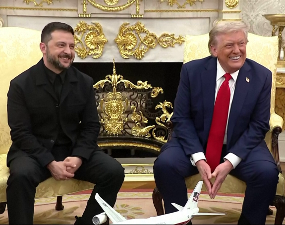 У току озбиљних разговора поменуто одијело Зеленског