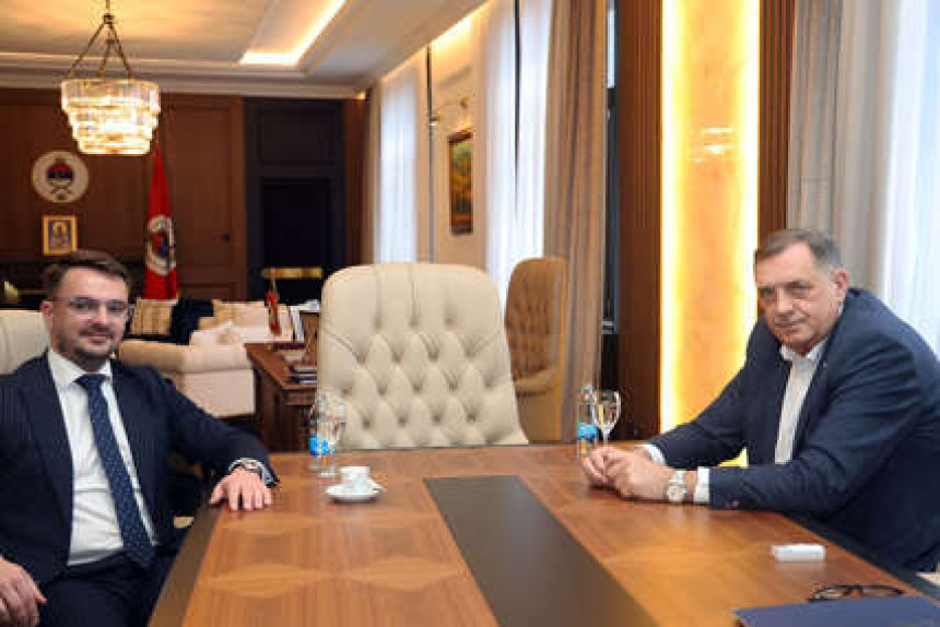 Губи ли Додик моћ предсједника свих предсједника у Српској?