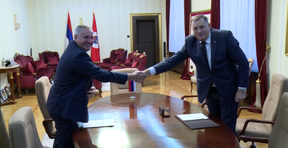 Političke igrarije: Dodik pohvalio Viškovića, pa ga sklonio
