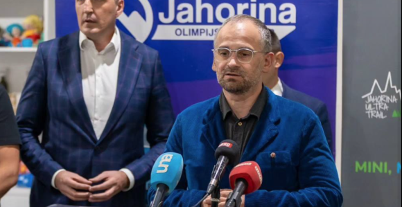 Dok se uprava hvali sa dobiti, ponovo blokiran OC „Jahorina“