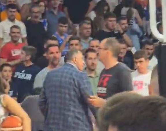 Dodik žestoko izviždan na utakmici Srbije (VIDEO)