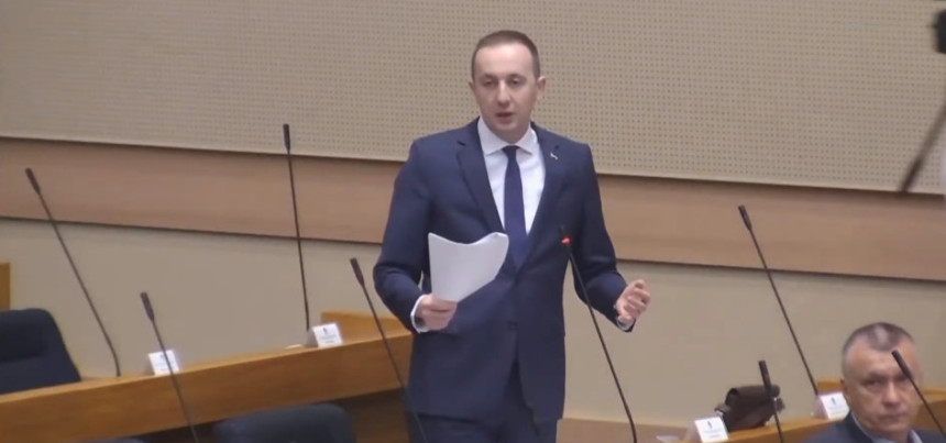 Bodiroga pitao poslanike SNSD: Kakva je poruka stigla iz američkog Stejt departmenta (VIDEO)
