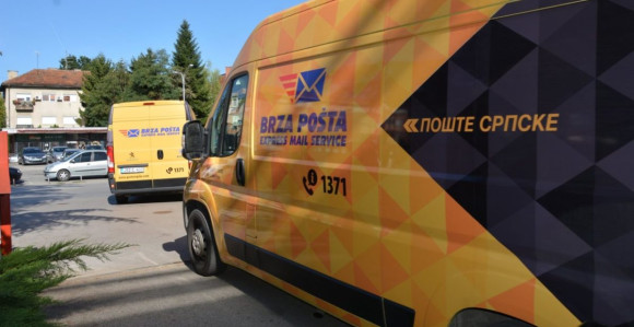 Obustavljen prijem svih pošiljki sa SAD zbog novih carina