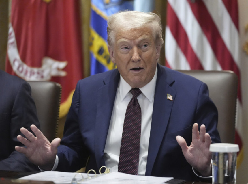Трамп пријети санкцијама, ако Путин не пристане на прекид ватре