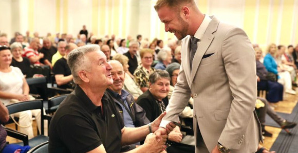 Besplatan javni prevoz koristi 24.000 penzionera u BL