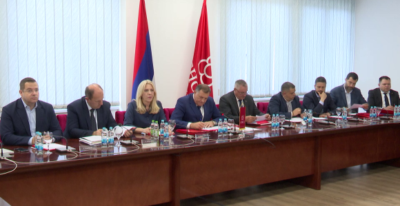 SNSD je uvijek sarađivao sa visokim predstavnicima