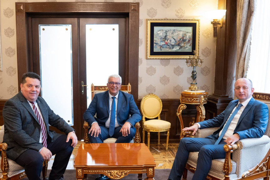 Stevandić sa Mandićem o aktuelnim pitanjima u regionu