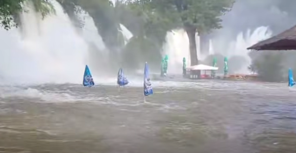 Kako je izgledao Vodopad Kravice pod vodom? (video)