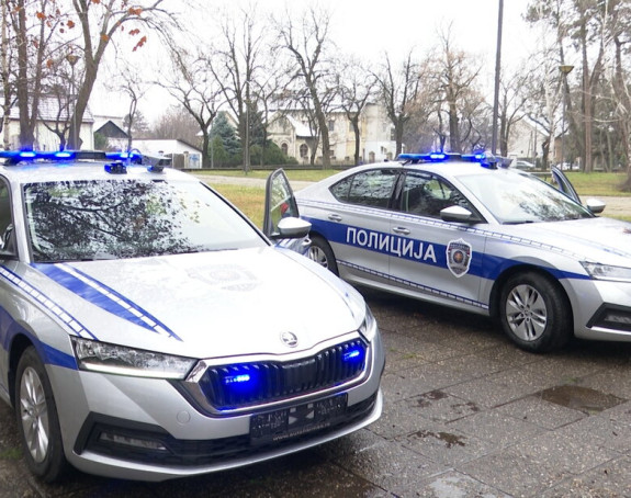 Аутомобилом прошао кроз спуштену рампу на ГП Батровци