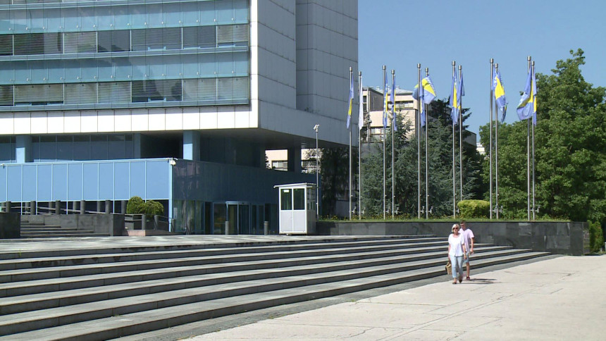 Pred poslanicima budžet institucija BiH za ovu godinu, upitna podrška